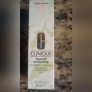 2x30 CLINIQUE BEYOND PERFECTING FOUNDATION + CONCEALER WN56 Cashew mf